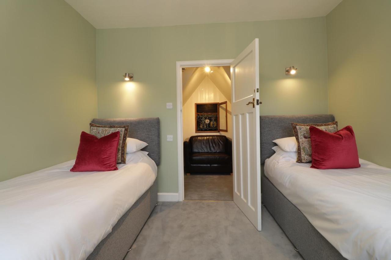 Leeds Castle Stable Courtyard Bed And Breakfast Мейдстон Экстерьер фото