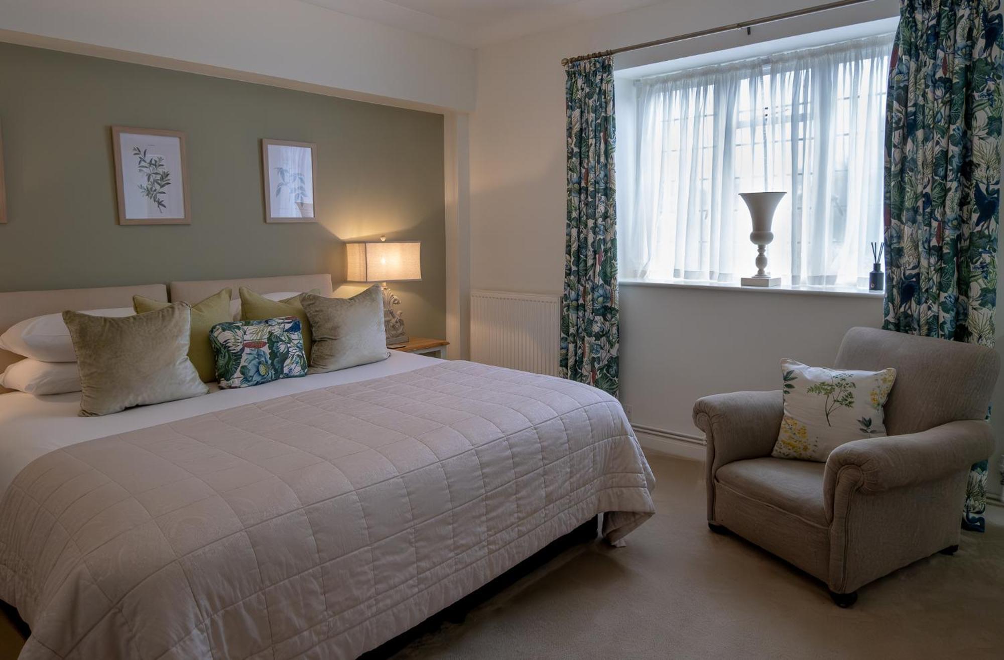 Leeds Castle Stable Courtyard Bed And Breakfast Мейдстон Экстерьер фото