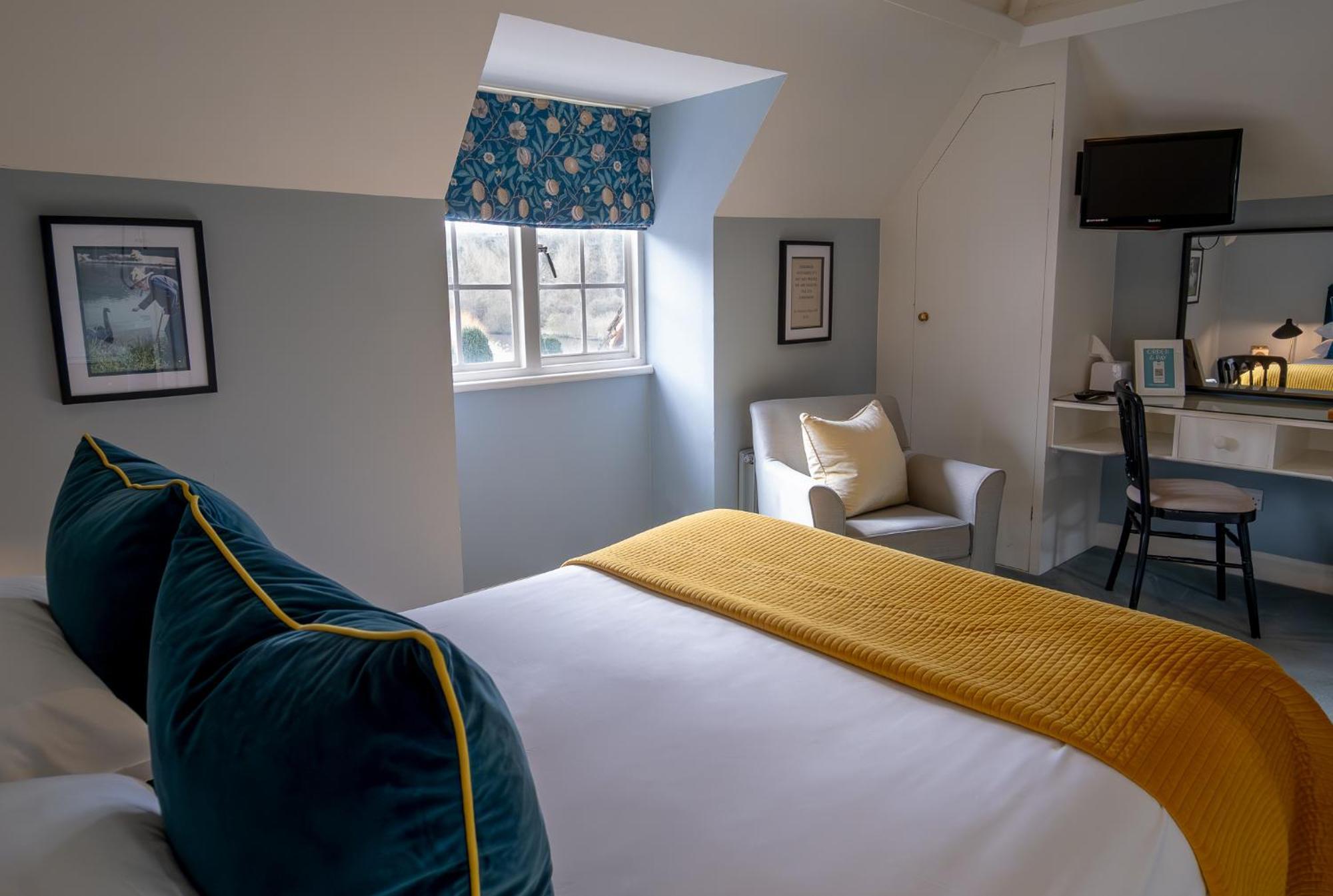Leeds Castle Stable Courtyard Bed And Breakfast Мейдстон Экстерьер фото