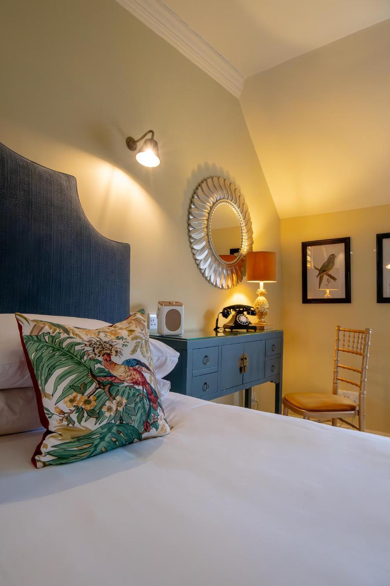 Leeds Castle Stable Courtyard Bed And Breakfast Мейдстон Экстерьер фото